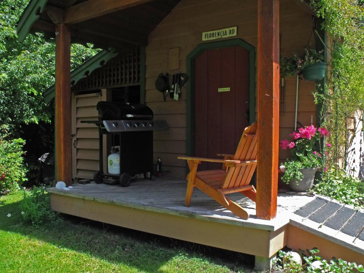 Summerhill Guest House Тофино Екстериор снимка
