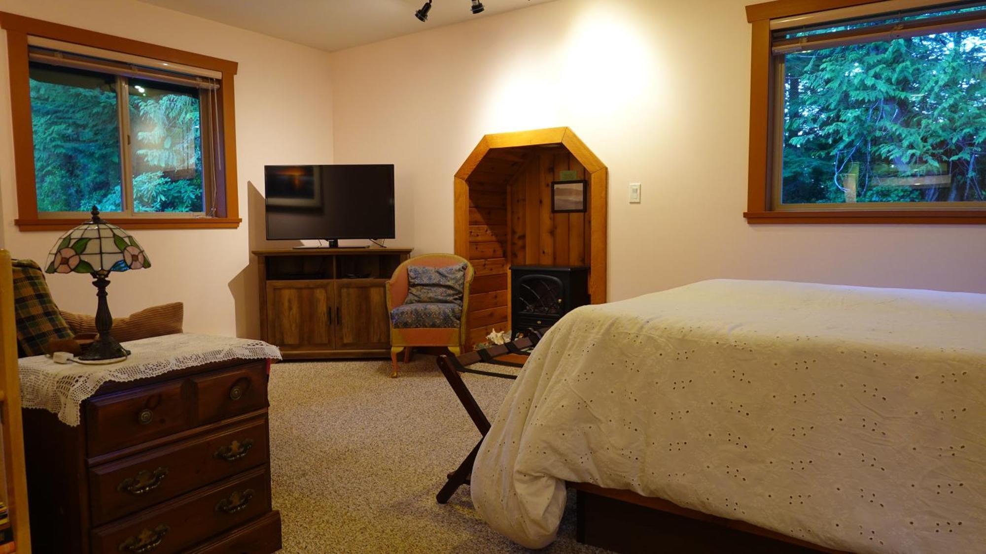 Summerhill Guest House Тофино Екстериор снимка